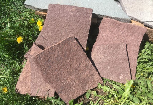 Плитняк лемезит бордовый для цоколя 1,5-2 см купить в Орехово-Зуевом