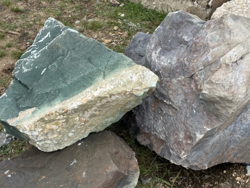 Камни для ландшафтного дизайна зелёные 10-60 килограмм купить в Орехово-Зуевом