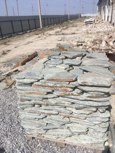 Златолит серебристый галтованный для лестниц купить в Орехово-Зуевом