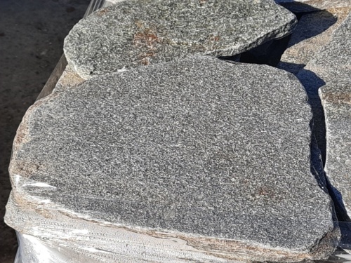 Златолит серебристый галтованный для лестниц купить в Орехово-Зуевом