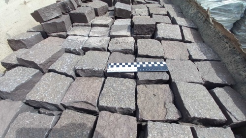 Лемезит колотая брусчатка 10 * 10 см. для парковки купить в Орехово-Зуевом